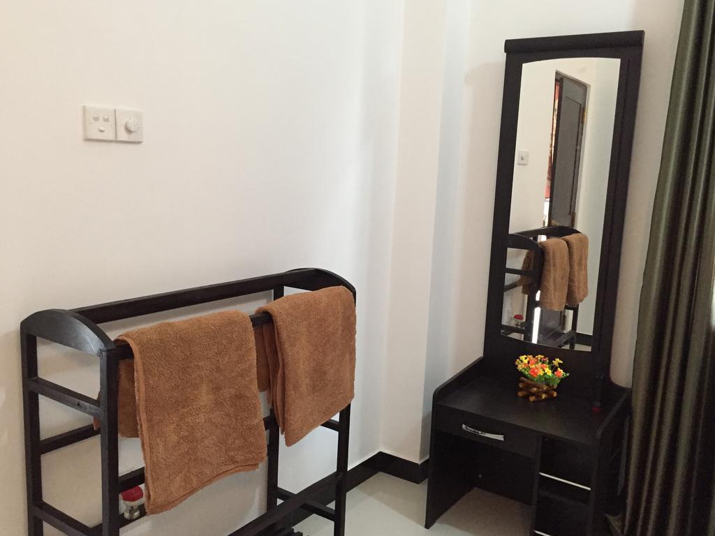 Apna Homestay Apartments Unawatuna Exterior foto