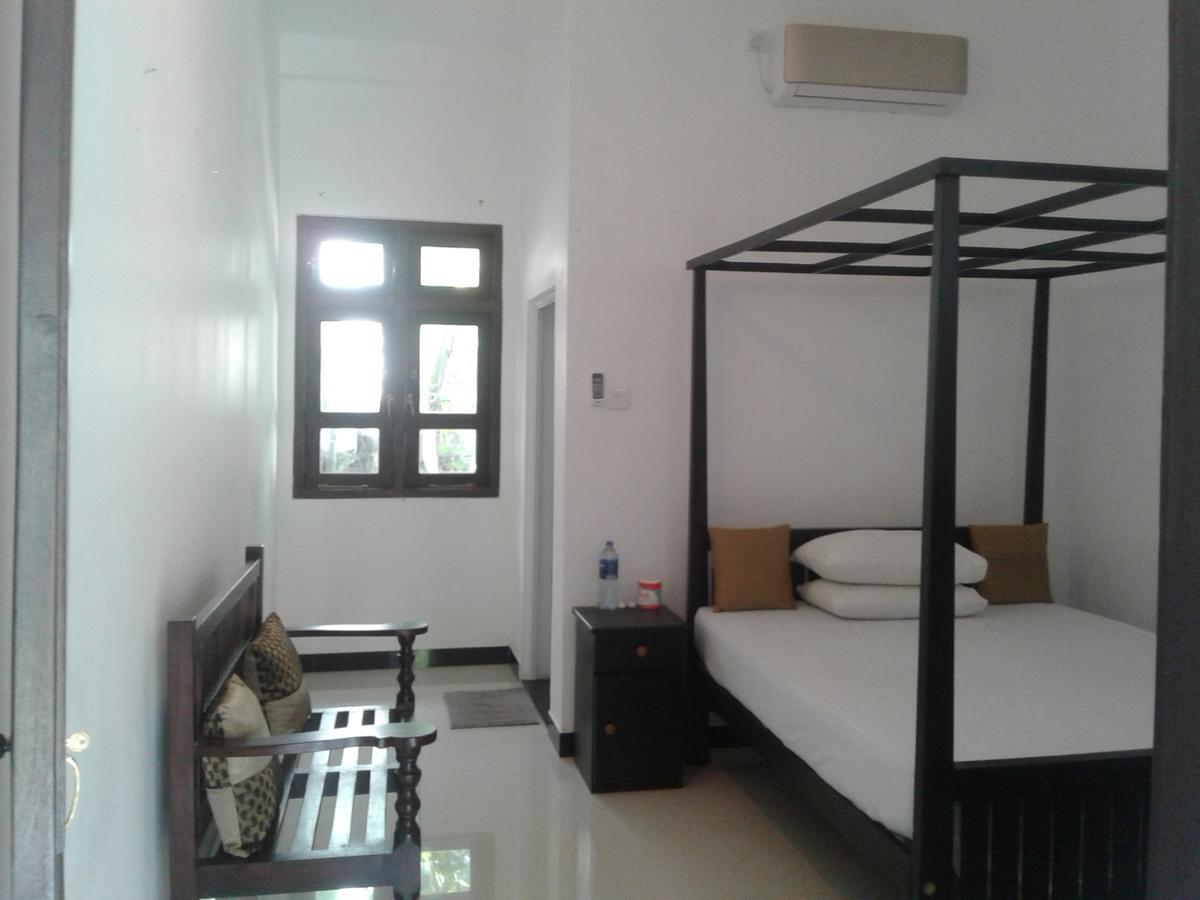 Apna Homestay Apartments Unawatuna Exterior foto