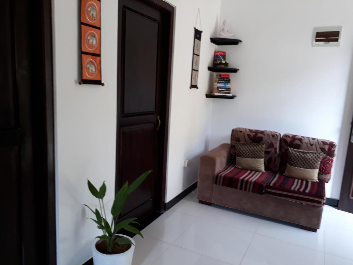 Apna Homestay Apartments Unawatuna Exterior foto